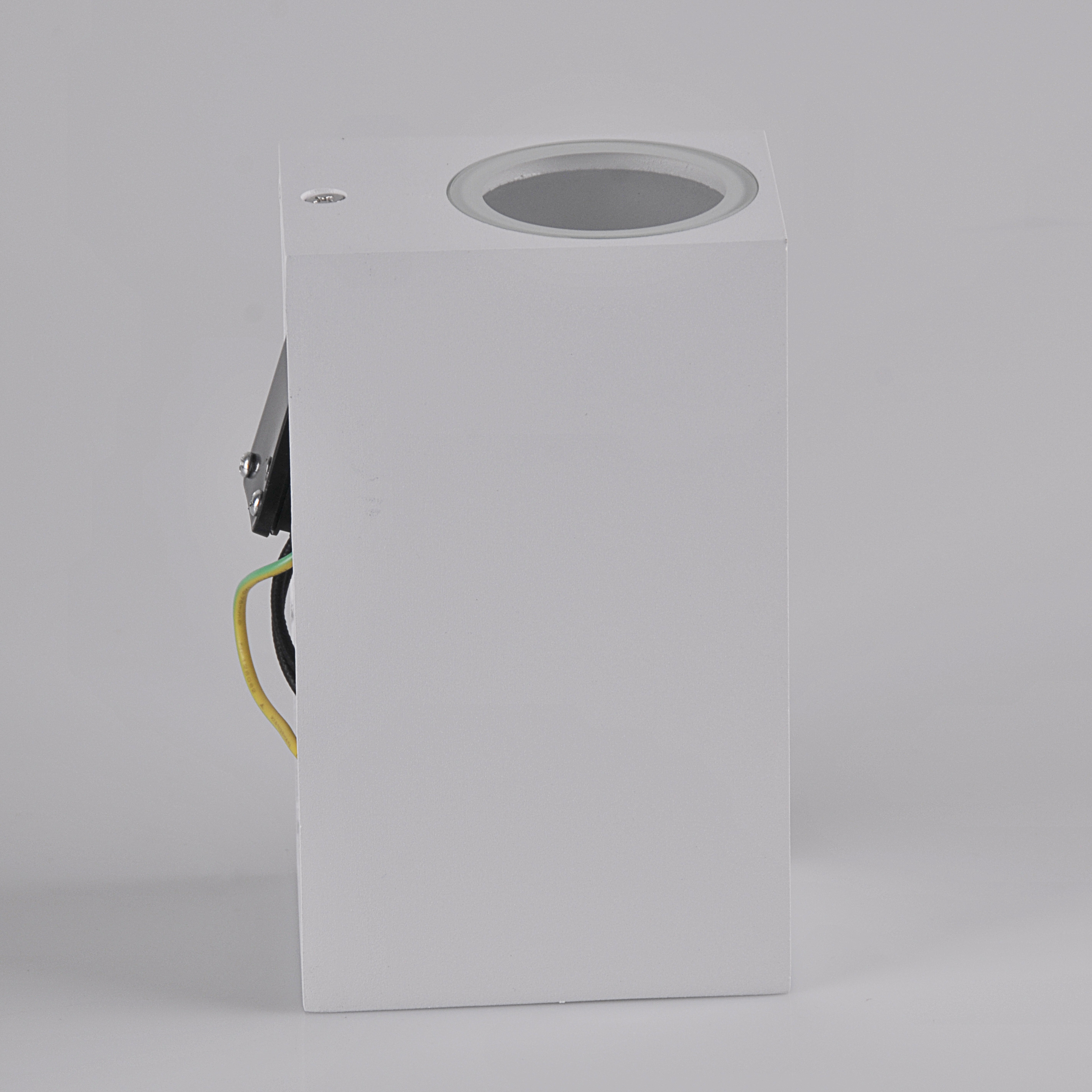 Вуличний світильник Goldlux 313362 Boston GU10 10W IP44 купити