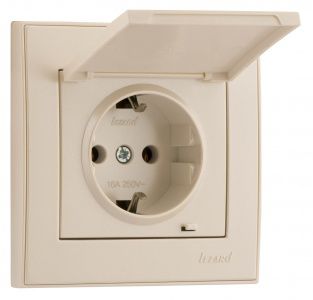 Розетка с/з с крышкой, крем Lezard RAIN (703-0388-123B) купити