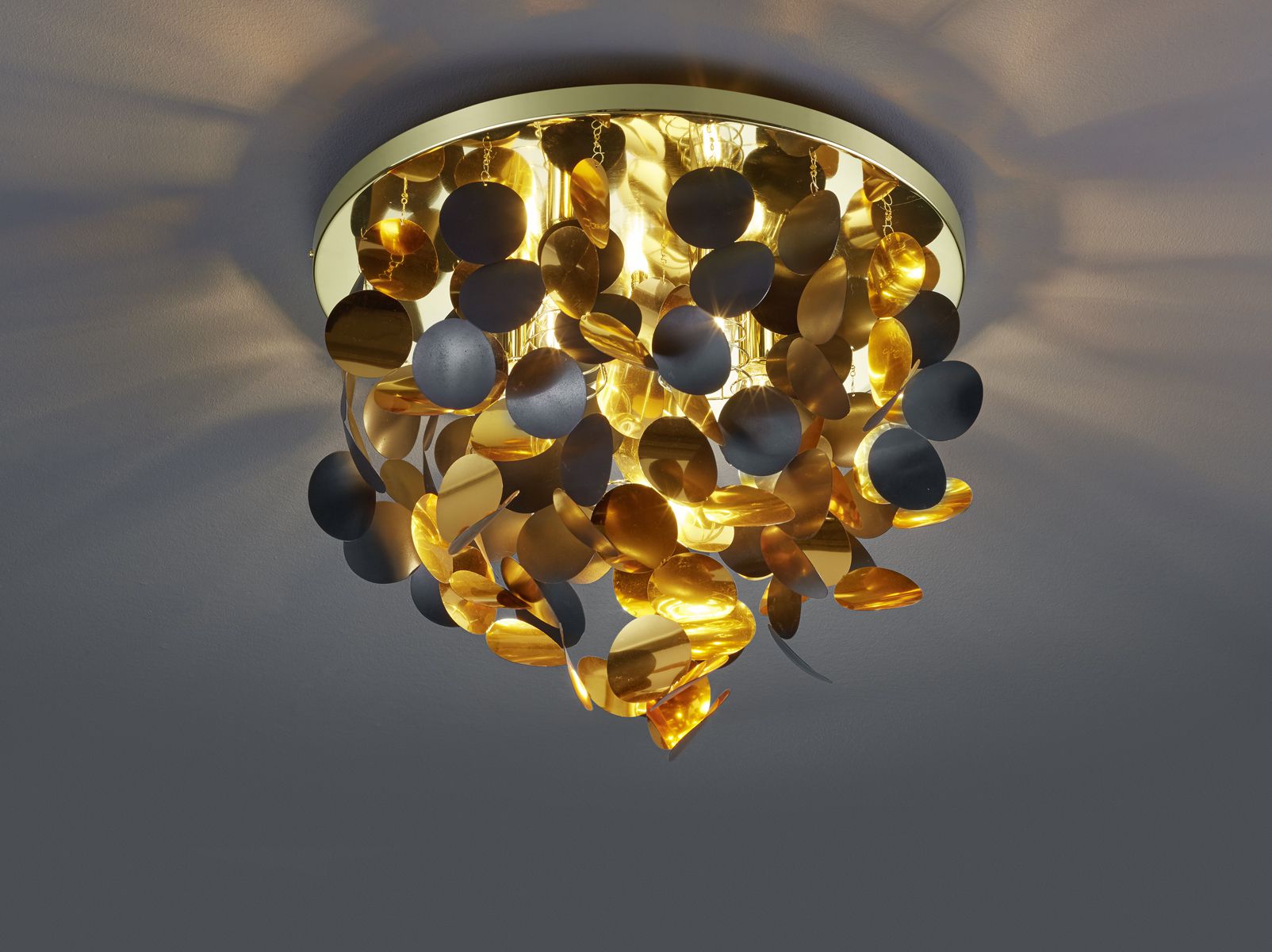 Люстра REALITY R60895032 LUCCA купити